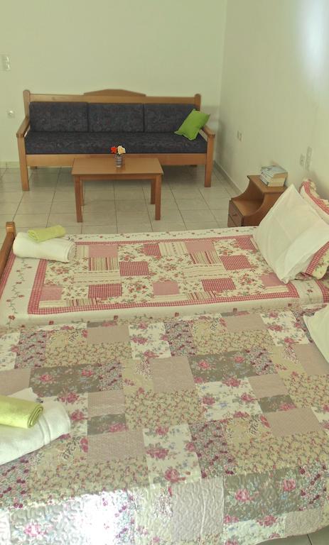Irilena Apartments Stalida Ruang foto