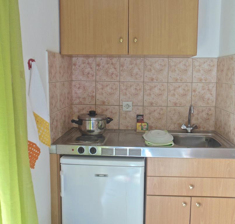 Irilena Apartments Stalida Ruang foto