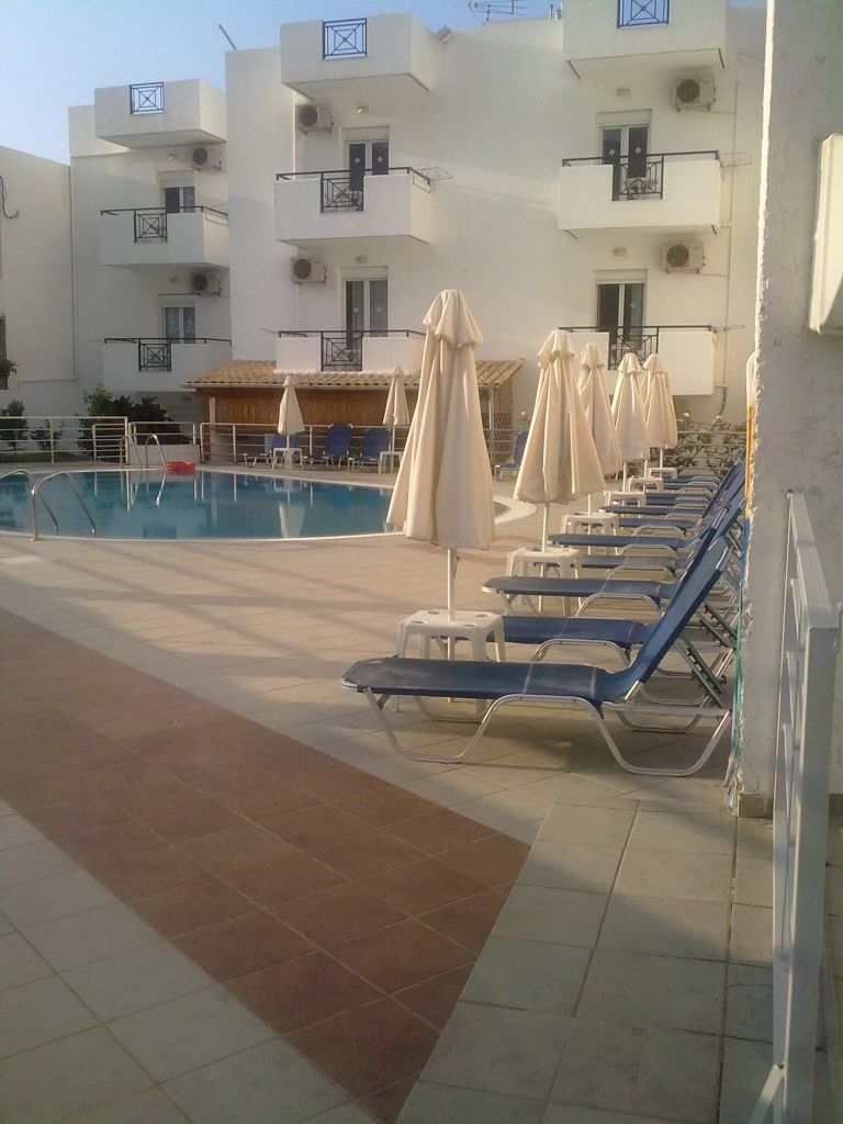 Irilena Apartments Stalida Bagian luar foto